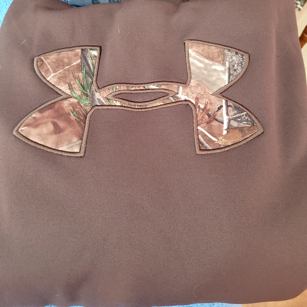 Under Armour men's small huddie